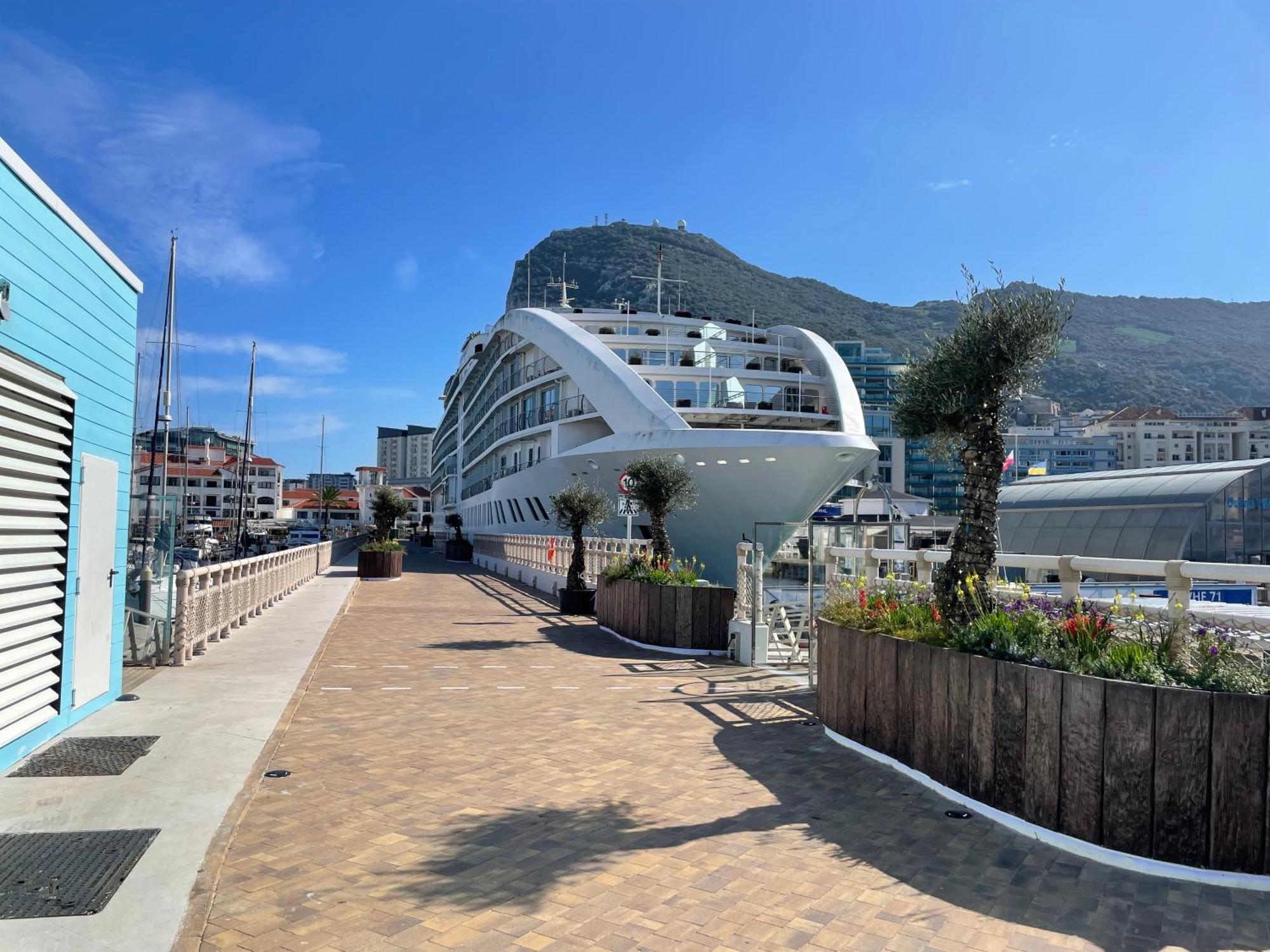 Deluxe Marina View Seafront Gibraltar Stay Exterior photo