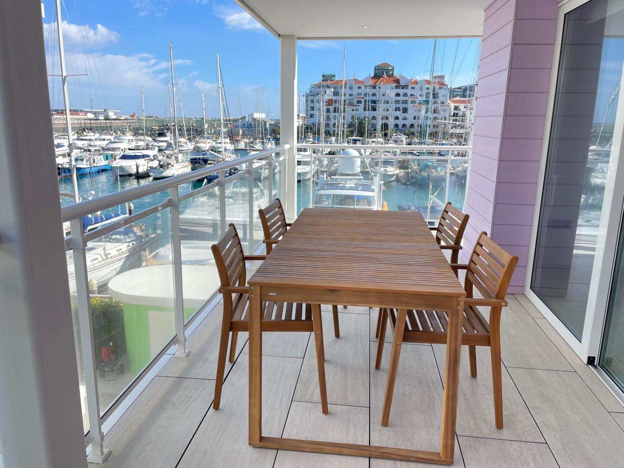 Deluxe Marina View Seafront Gibraltar Stay Exterior photo