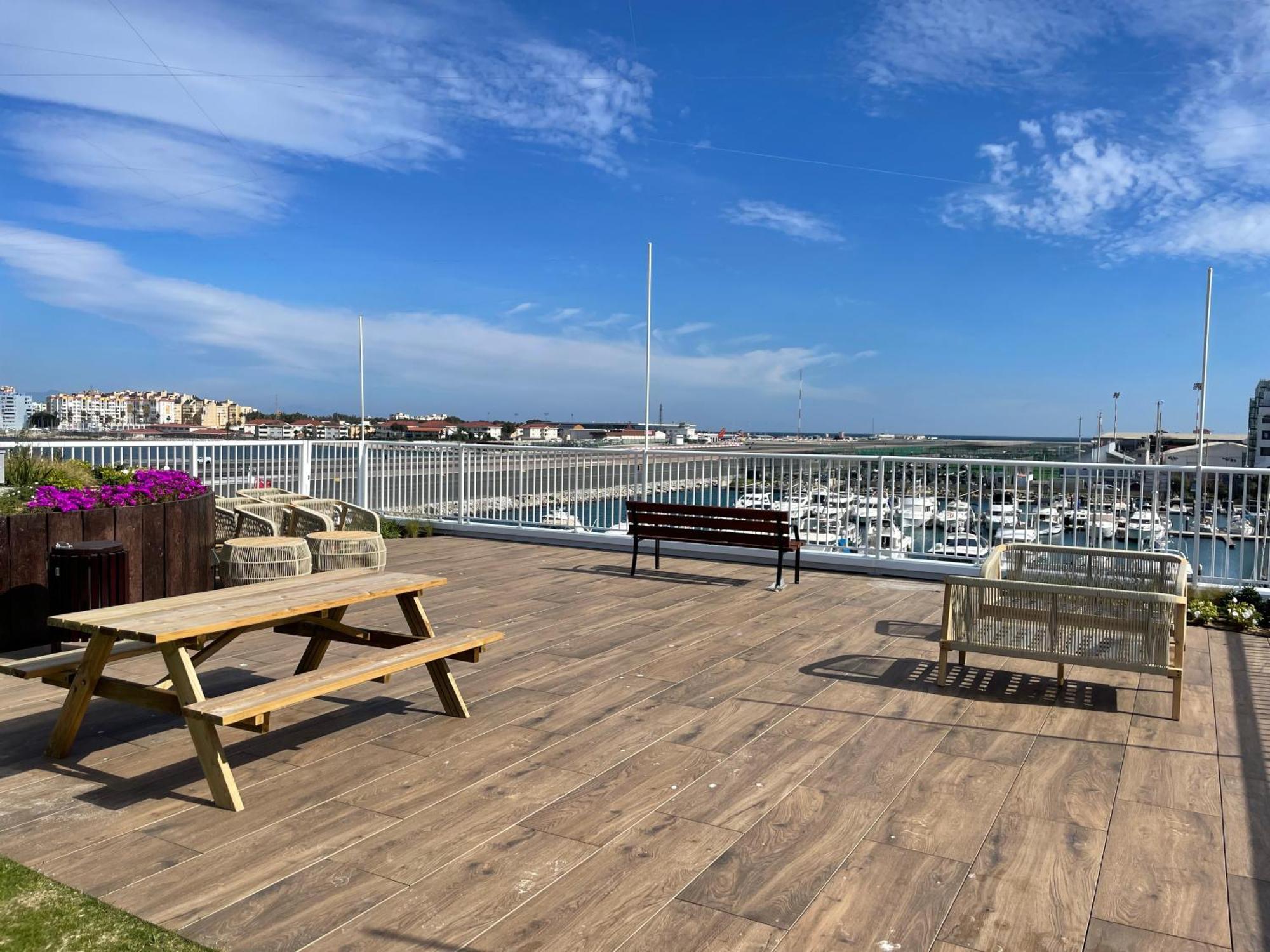 Deluxe Marina View Seafront Gibraltar Stay Exterior photo