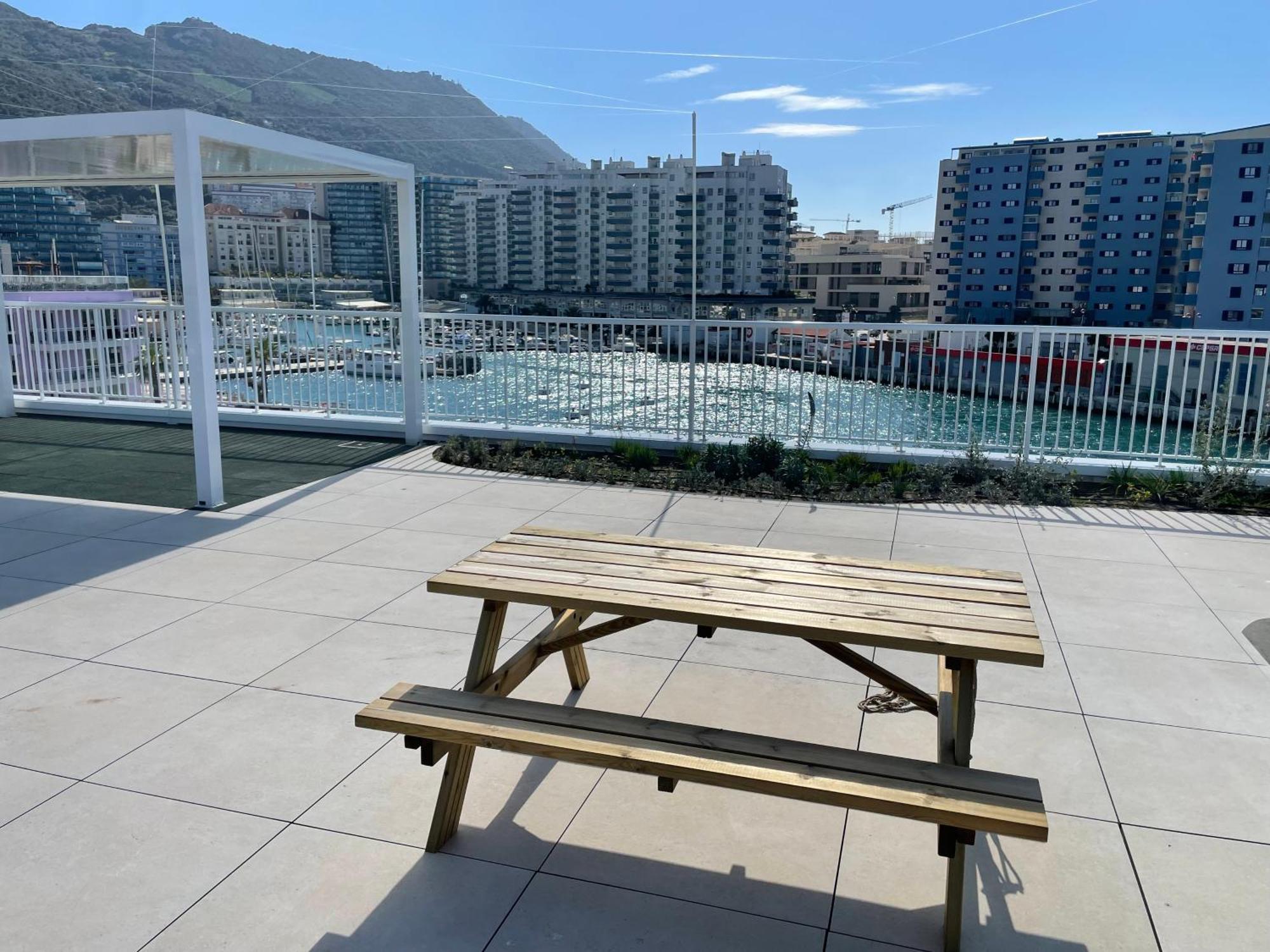 Deluxe Marina View Seafront Gibraltar Stay Exterior photo